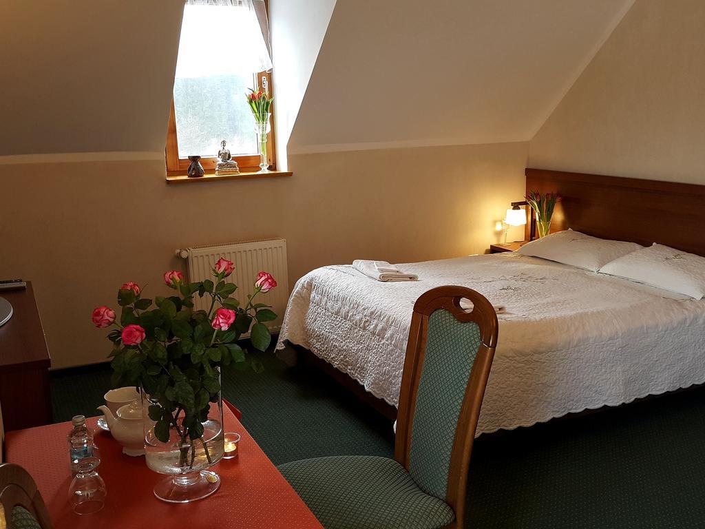 Zajazd Byczy Rog Międzylesie Extérieur photo